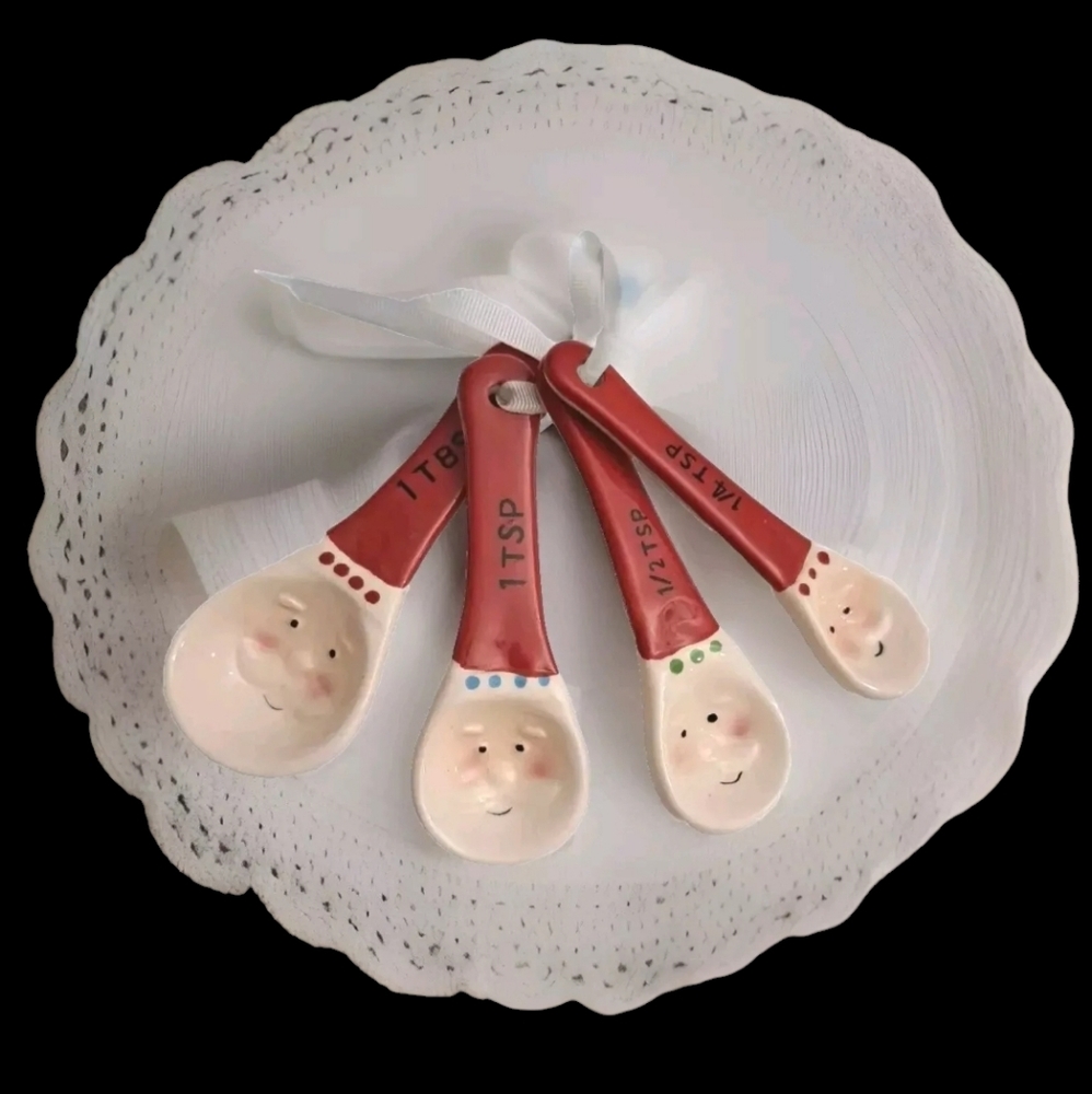 Santa Claus Ceramic Measuring Spoons 4 Piece Set